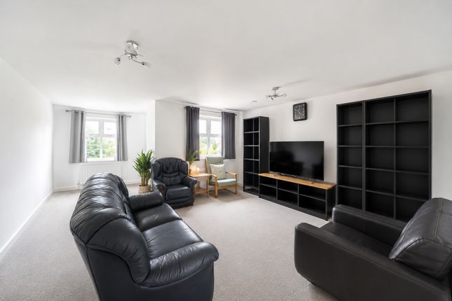 4, Hawkins Way, Hampshire photo 3
