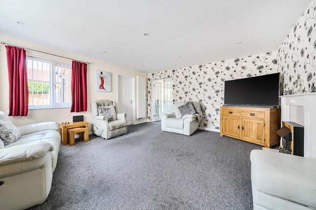 2 CLEARSPRINGS, Lightwater, Lightwater photo 4