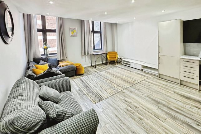 Flat 8, 22, Park Row, West Yorkshire photo 4