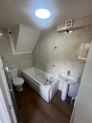 18, Chiswick Road, London photo 4