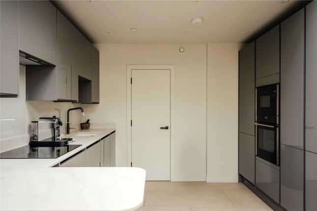 3, 14a, Charlotte Street, Fitzrovia photo 4