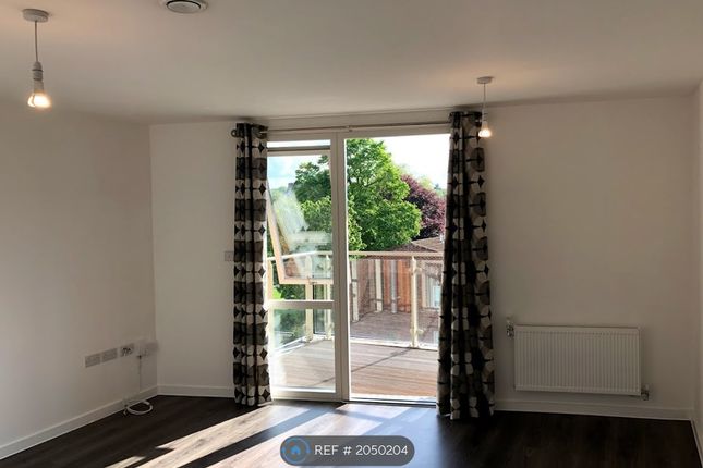 Thumbnail Flat to rent in Medway House, Maidenhead