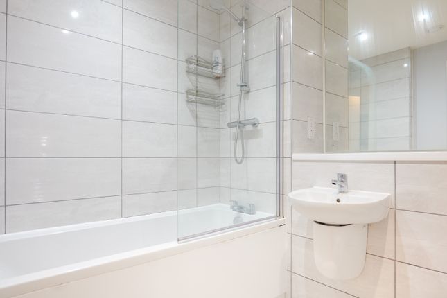 Apartment 201, 145, Farnworth Street, Liverpool photo 4