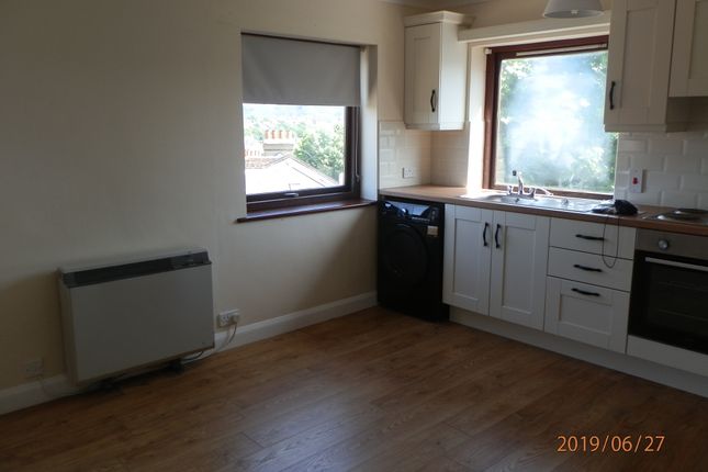 29, Thornlaw Road, London photo 2