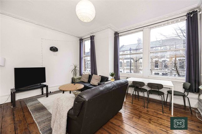 33 B, Fairbridge Road, London photo 2