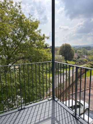 Thumbnail Flat for sale in Winsor Avenue, Exeter