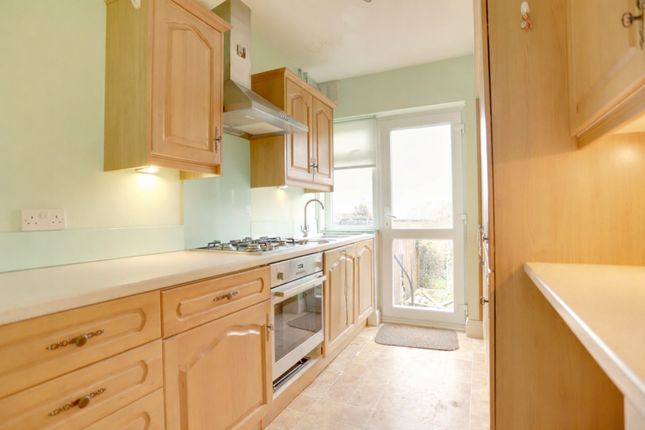 63, Coles Green Road, London photo 2