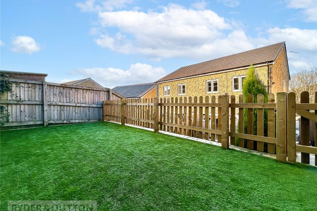 26, Earnshaw Clough, Mossley photo 2