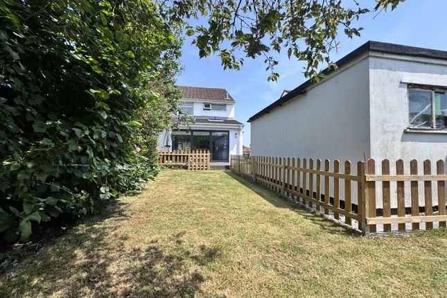 2, Bramley Close, Kenton photo 3