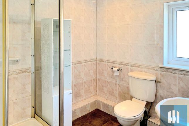 25a, Northway, Mirfield photo 5