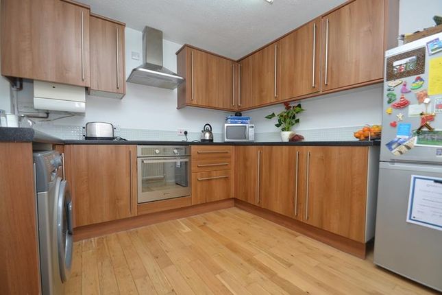 10, Regency Court, Ruislip photo 3