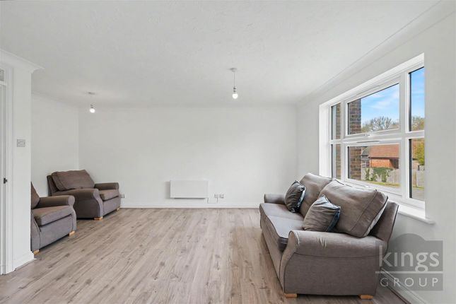 Aynsley Gardens, Harlow photo 3