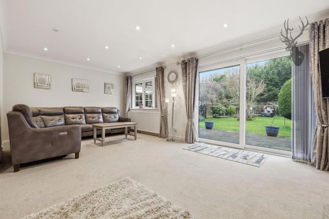 Conifers Avenue Road, Hoddesdon photo 3