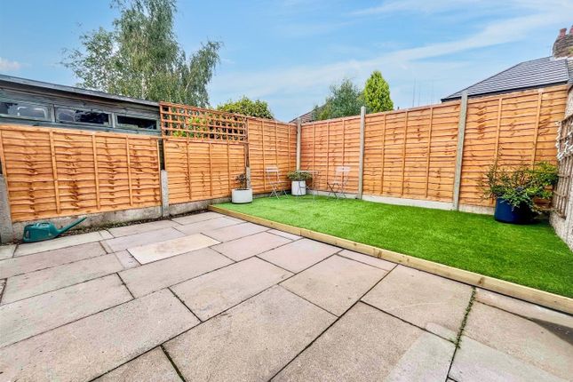 3, Mullion Drive, Altrincham photo 4