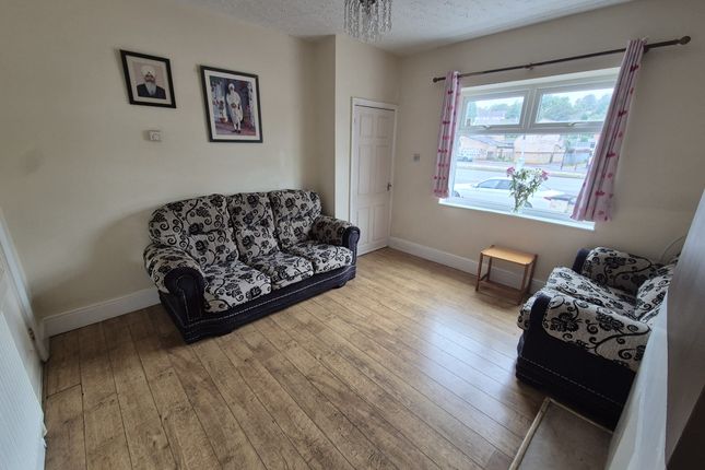 34, Belgrave Boulevard, Leicester photo 2