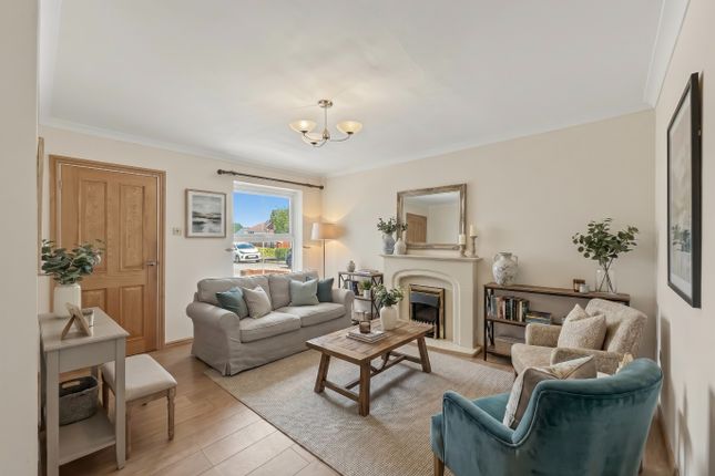 55 Hastings Crescent, Old St. Mellons, South Glamorgan photo 2