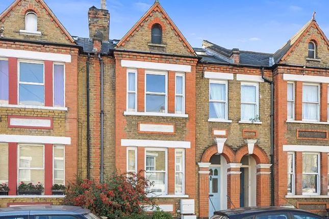 Town house for sale in Gipsy Road, London