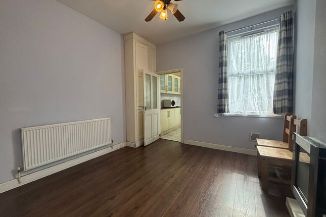44, Silverton Road, Coventry photo 5