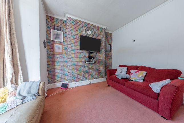 69, Broadway, Pontypridd photo 3