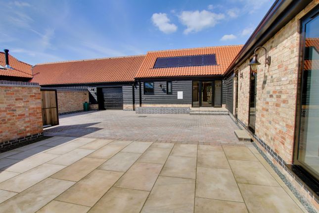 Thumbnail Barn conversion for sale in Coldham Bank, Staggs Holt