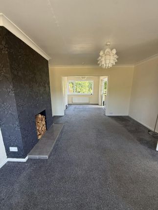 435 Uttoxeter Road, Blythe Bridge, Stoke-on-Trent photo 3