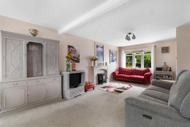6, Verney Drive, Stratford-Upon-Avon photo 4