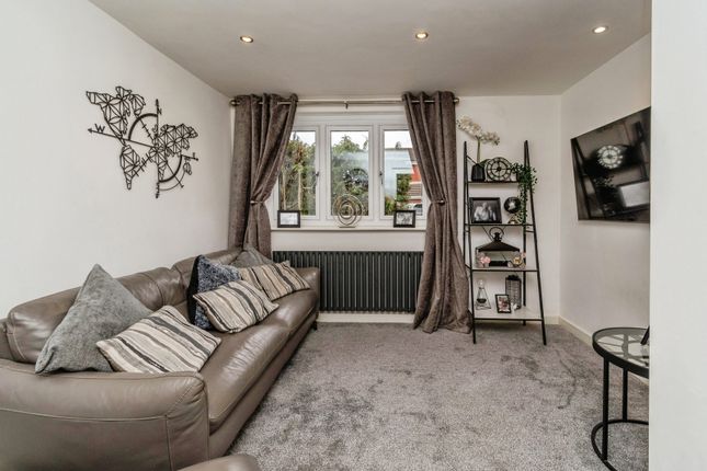 111, Lichfield Road, West Midlands photo 3
