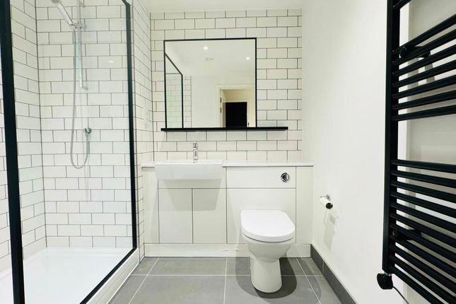 Flat 46, Fairbank House, 13 Beaufort Square, London photo 4