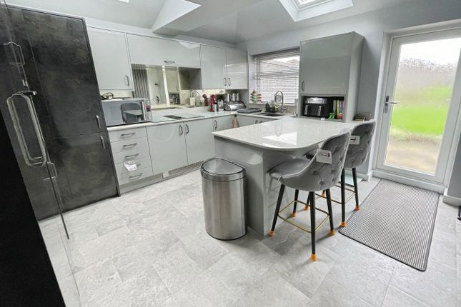63, Beechdale Avenue, Birmingham photo 2