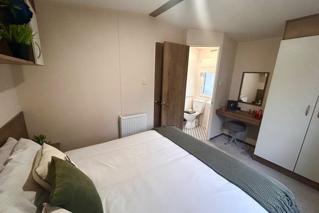 West Mersea Holiday Park, Seaview Avenue, Colchester photo 5