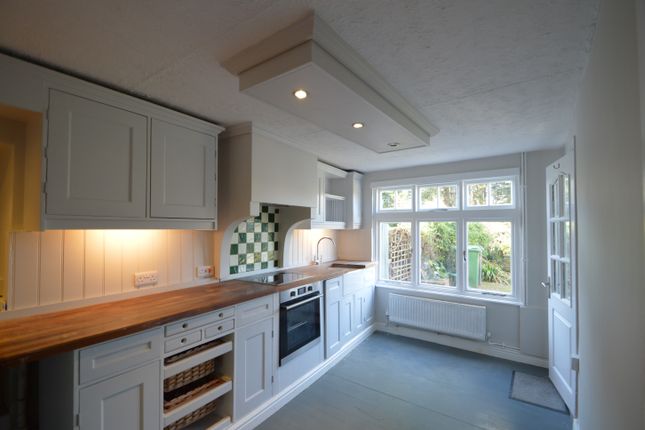 9, Church Lane, Halstead photo 4