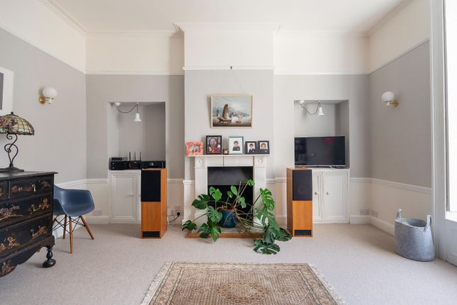 0W2Pcn - Sitting Room Bedroom B.Jpg