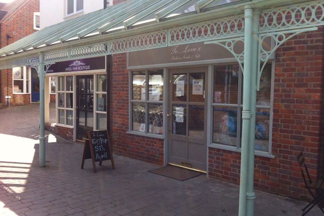 Retail premises to let in Angel Courtyard, High Street, Lymington