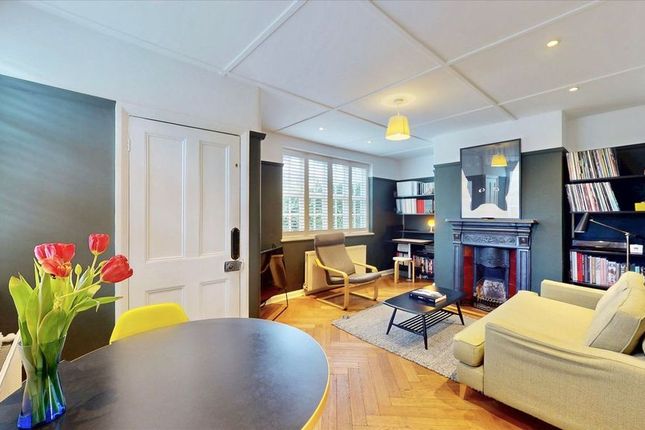 26, Asmuns Place, Hampstead Garden Suburb photo 2