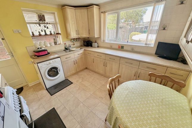 23, Corbiere Avenue, Poole photo 4