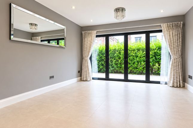 Flat 3, Corina House 2A Grovelands Road, Purley photo 4