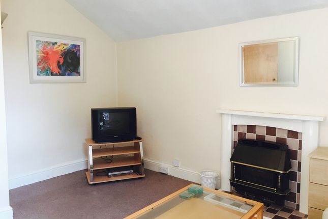 30 Northenden Road, Sale photo 5
