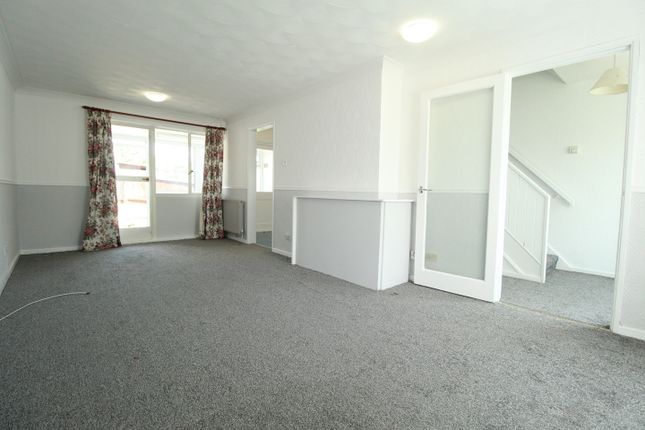 Thumbnail Terraced house to rent in The Knares, Basildon, Essex