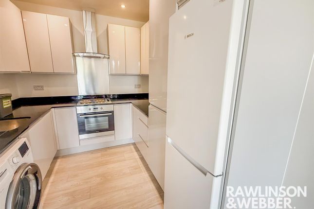 Flat 1, 1 Molesey Road, West Molesey photo 4