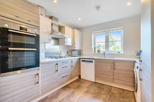 6 Spire Way, Rochester photo 3