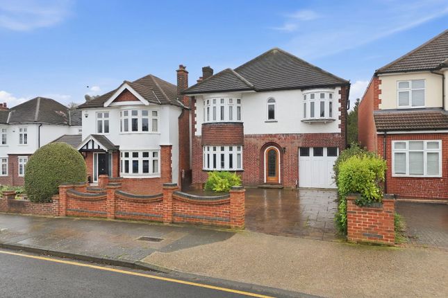 27, Claremont Gardens, Upminster photo 2