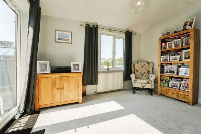18, John Of Gaunt Road, Fairford photo 4