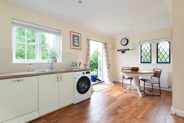 12, Fitzwalters Meadow, Canterbury photo 4