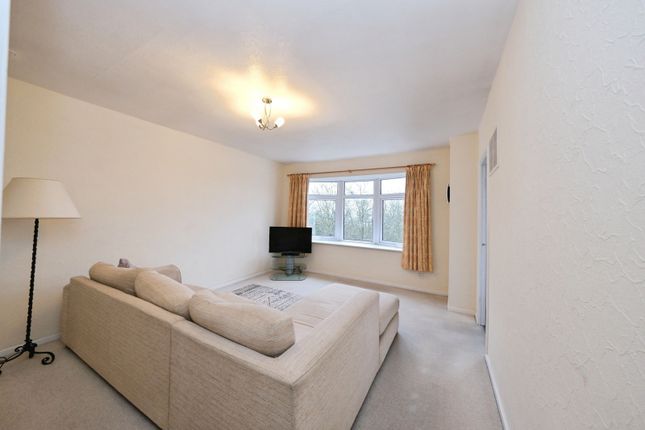 22, Belvoir Lodge,, Carlton, Nottinghamshire photo 2