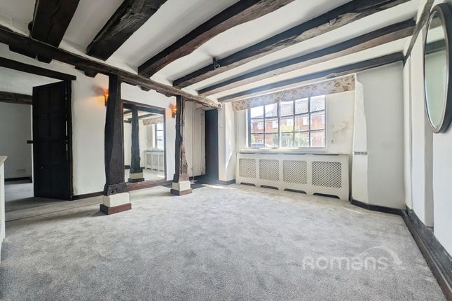 Christmas Cottage, 68, West Street, Surrey photo 2