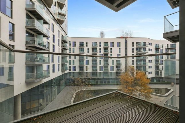 Thumbnail Flat for sale in Keats Apartments, 6 Saffron Central Square, Croydon