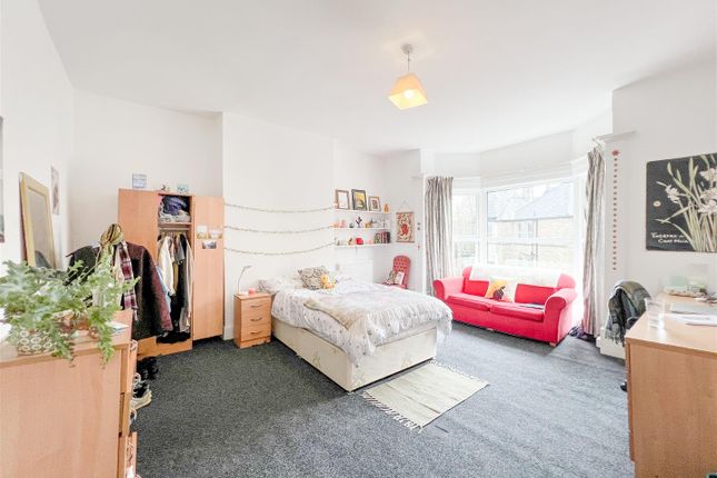 Property to rent in Highnam Crescent Road, Sheffield