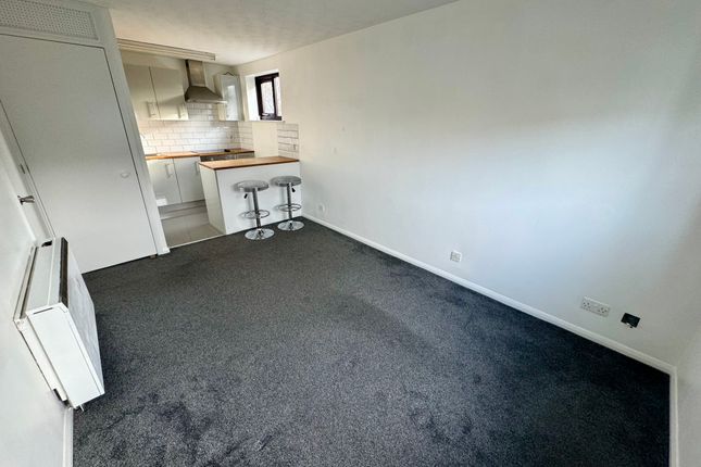 Flat for sale in Markwell Wood, Harlow
