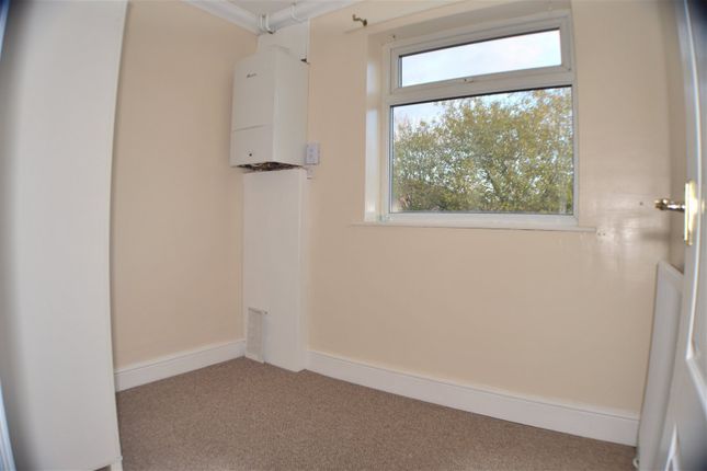 Terraced house to rent in Cartwright Street, Hyde