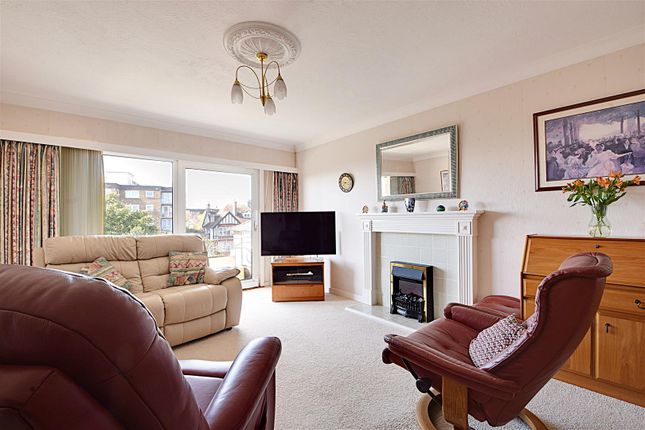 12 The Croft, Sutherland Avenue, Bexhill-On-Sea photo 2